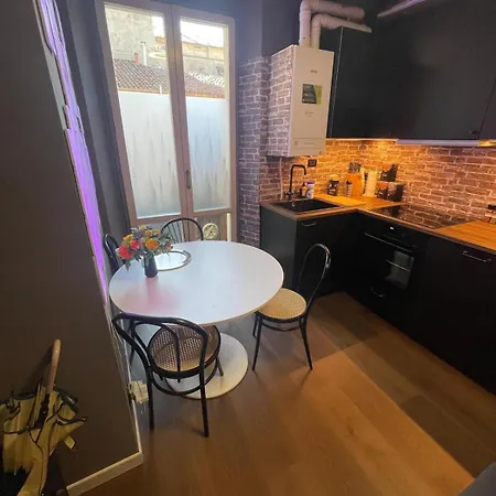 Apartment With Large Terrace In The Historic Center