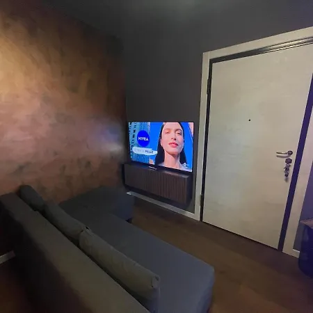 With Large Terrace In The Historic Center 公寓 莱科