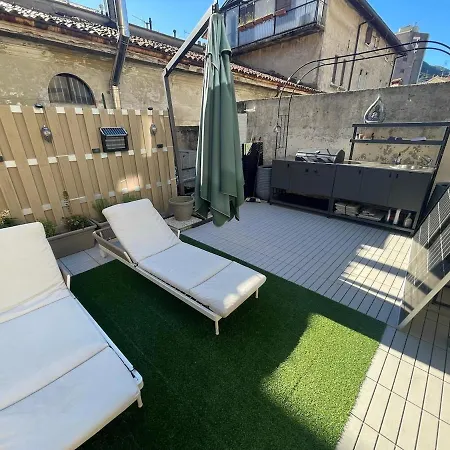 With Large Terrace In The Historic Center * Lecco