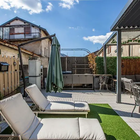 Apartment With Large Terrace In The Historic Center Lecco
