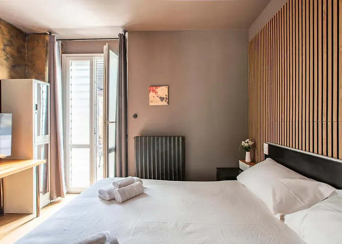 With Large Terrace In The Historic Center Apartment