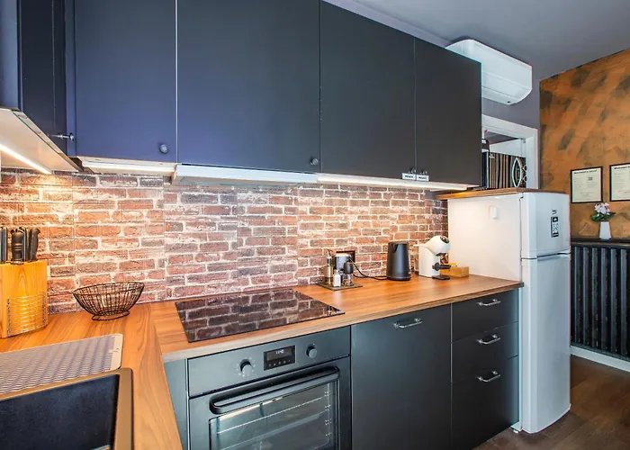 Apartment With Large Terrace In The Historic Center Lecco